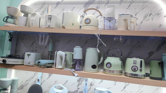 Toaster kettle blender garlic chopper